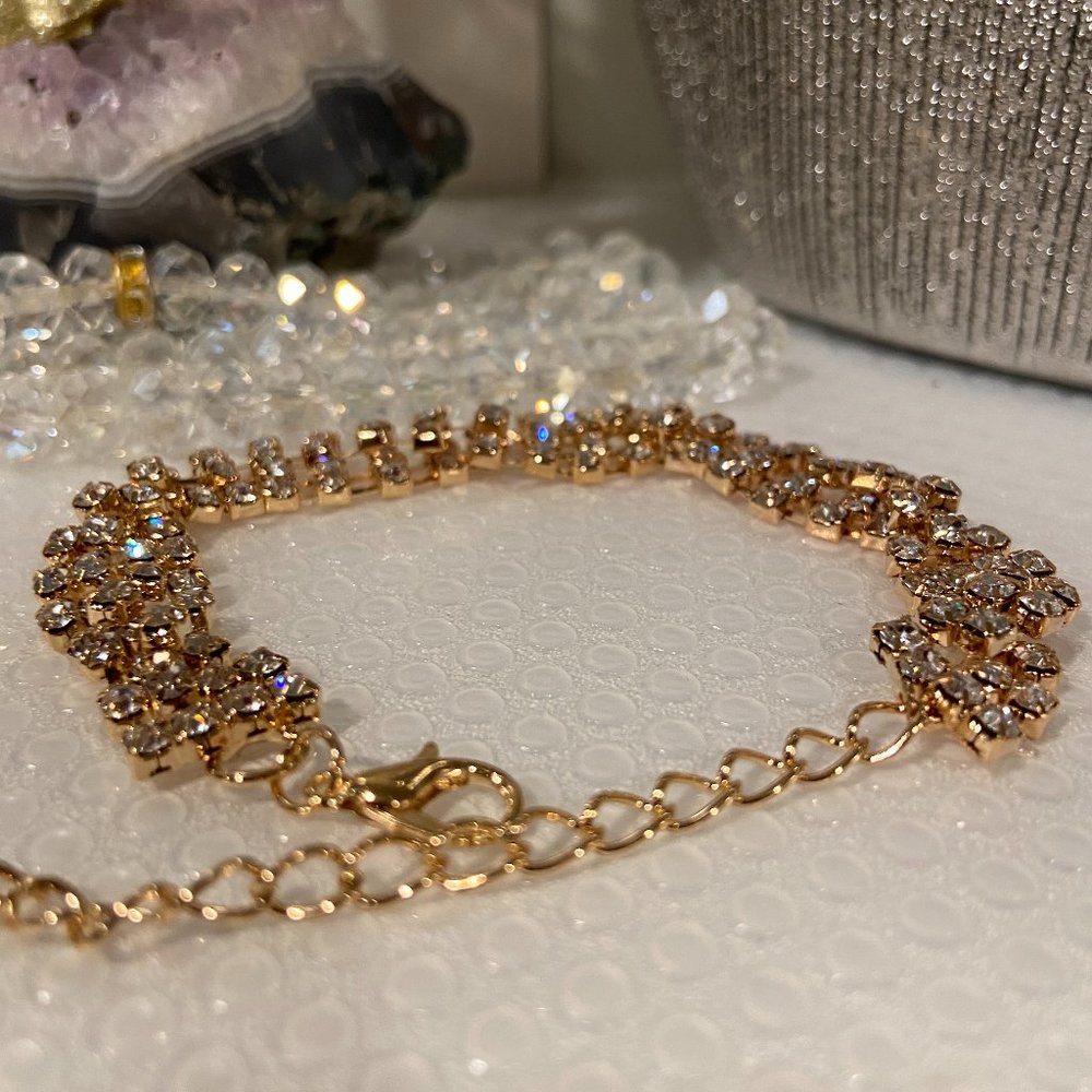 Elegant Gold Tone Crystal Bracelet for Women.